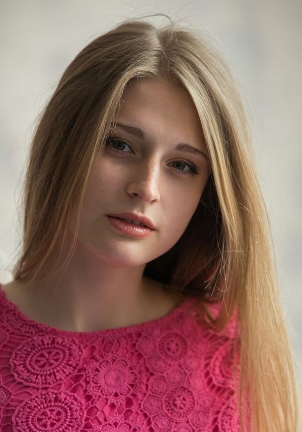 Сонечка, 19 лет, 5 размер груди
